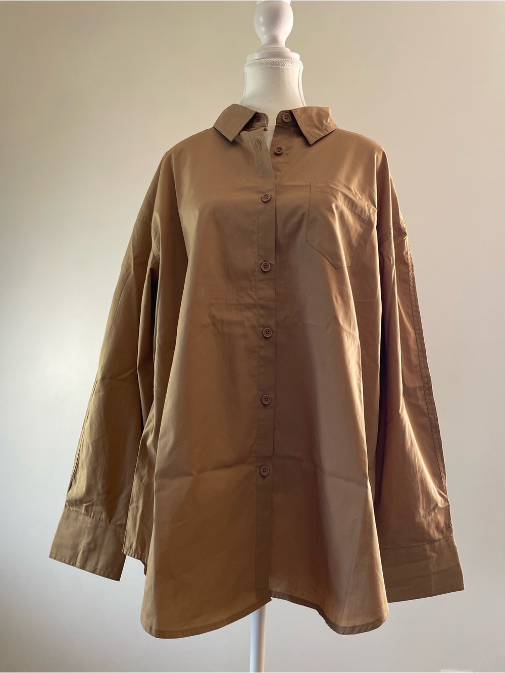 NEW Boyfriend Woven Button Down Shirt 100% Cotton Sahara Sand Women’s Large